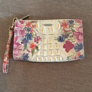 Brahmin daisy ombré homegrown clutch